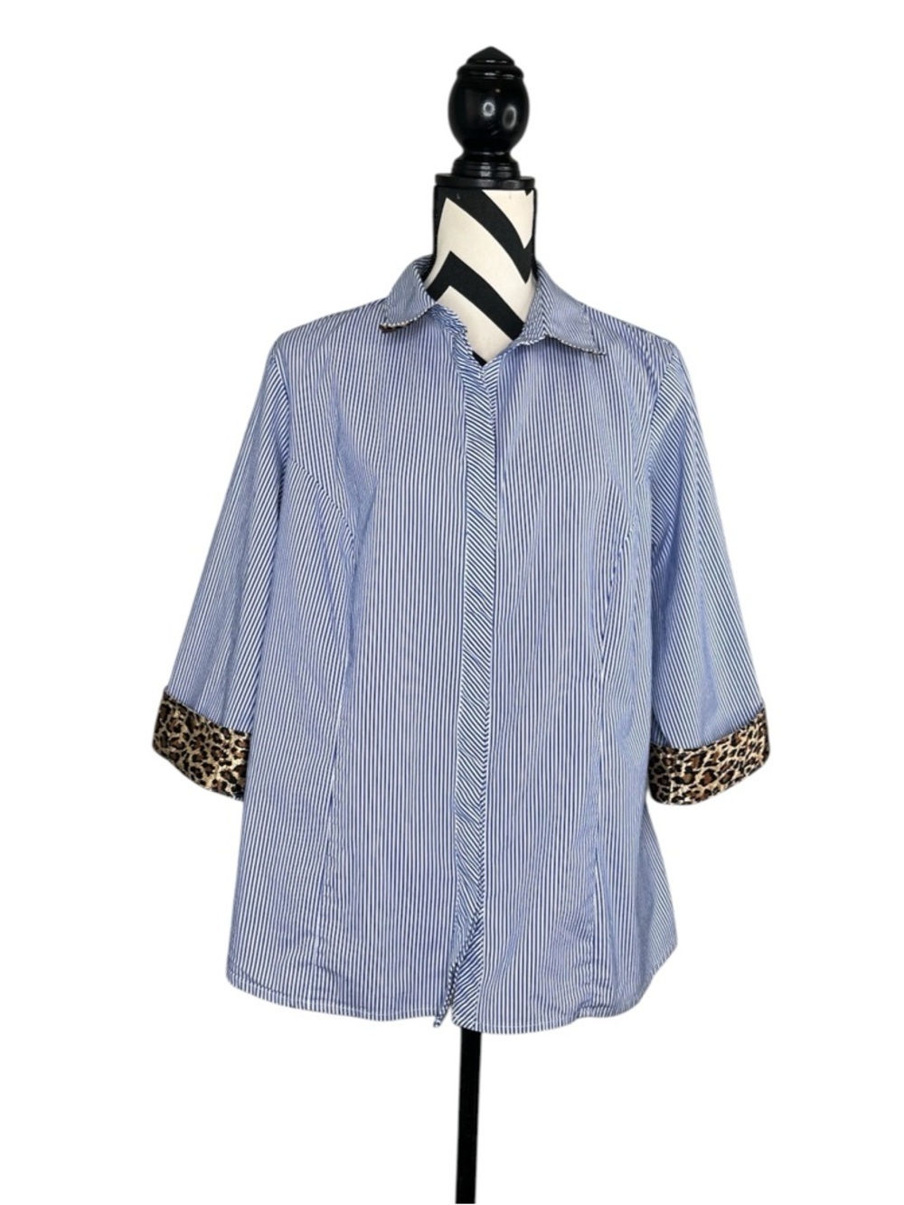 Zac & Rachel Sz 2X Striped Leopard Print Hidden Button Front Shirt
